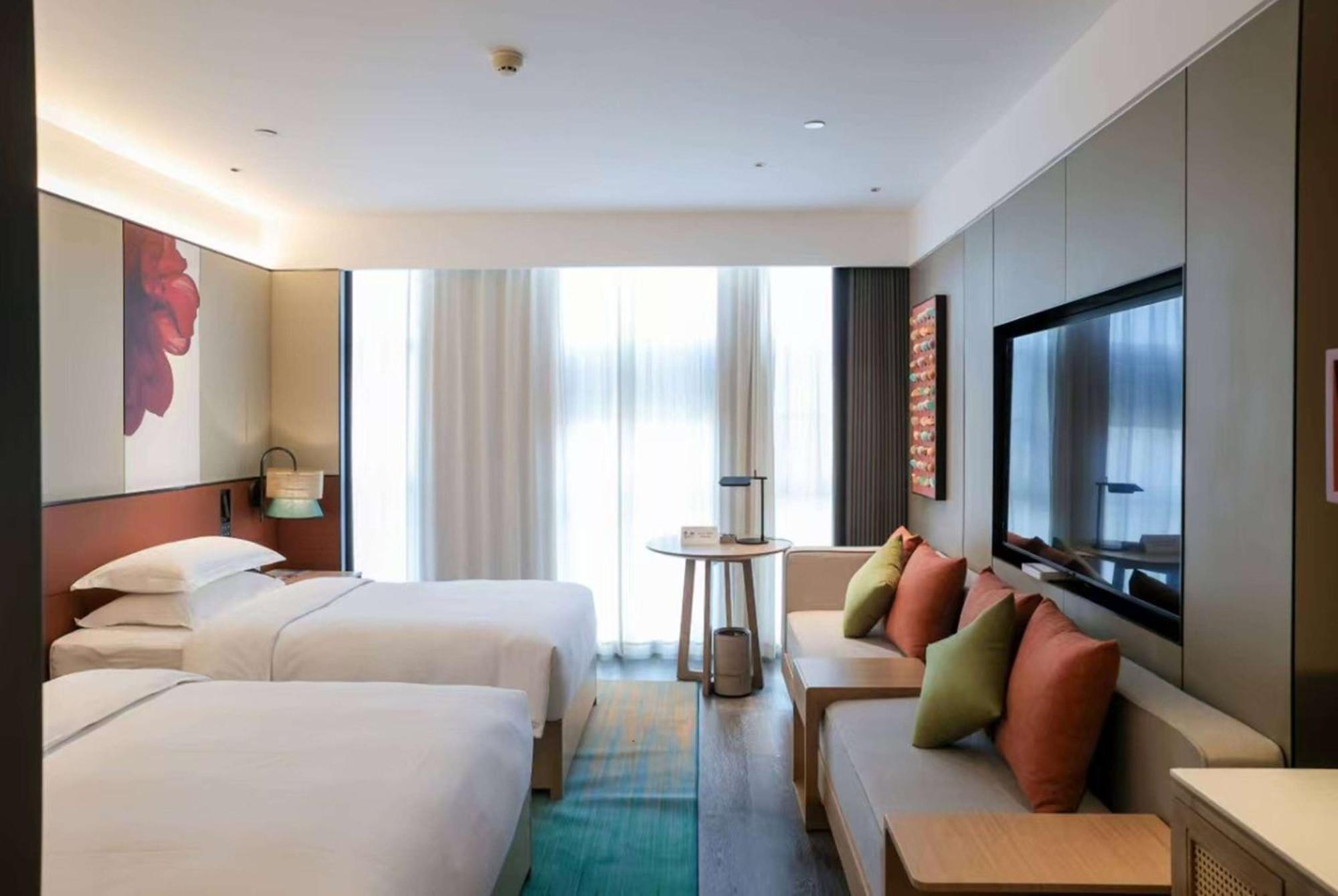 ホテル Ramada Yiyang Taojiang エクステリア 写真