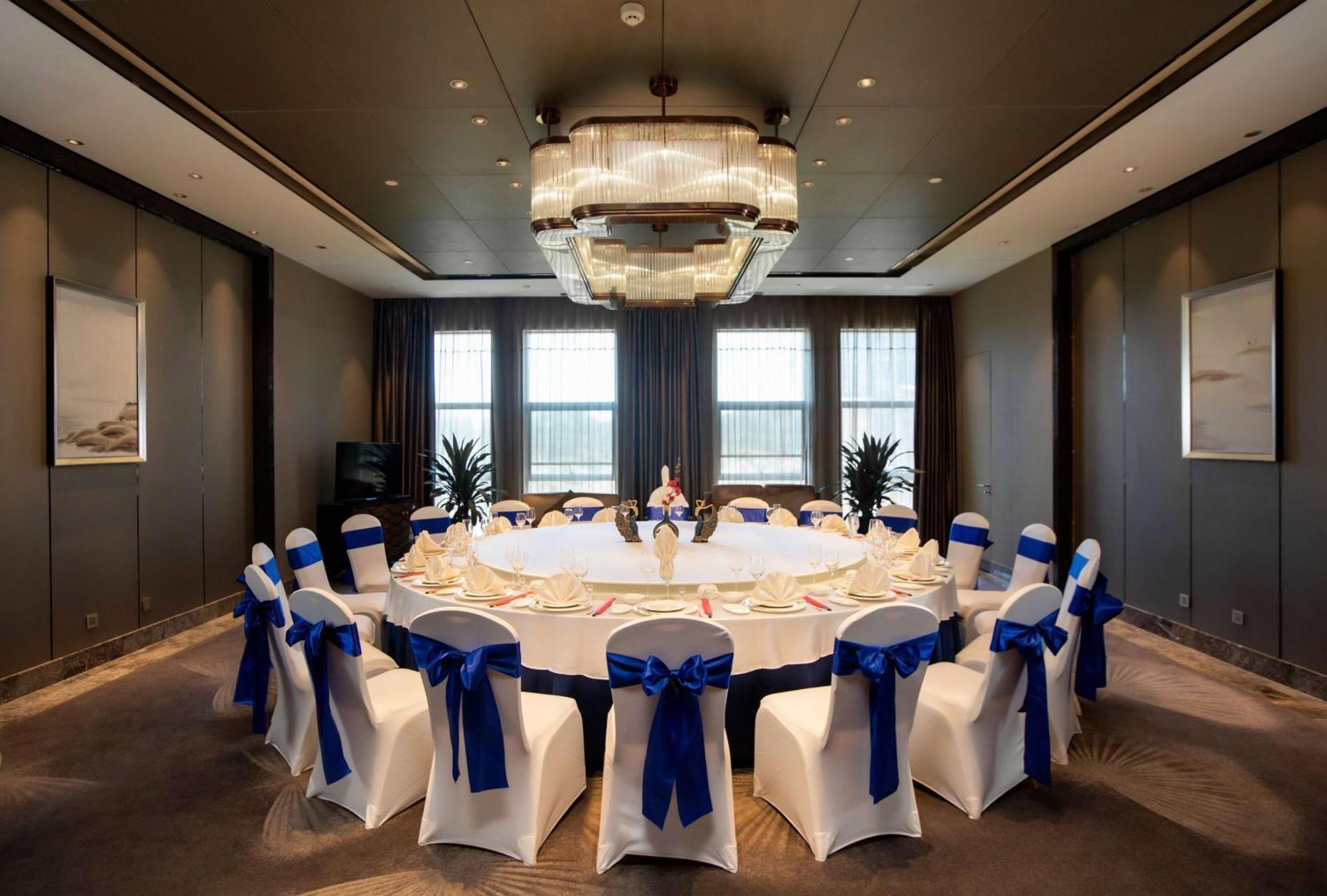 ホテル Ramada Yiyang Taojiang エクステリア 写真