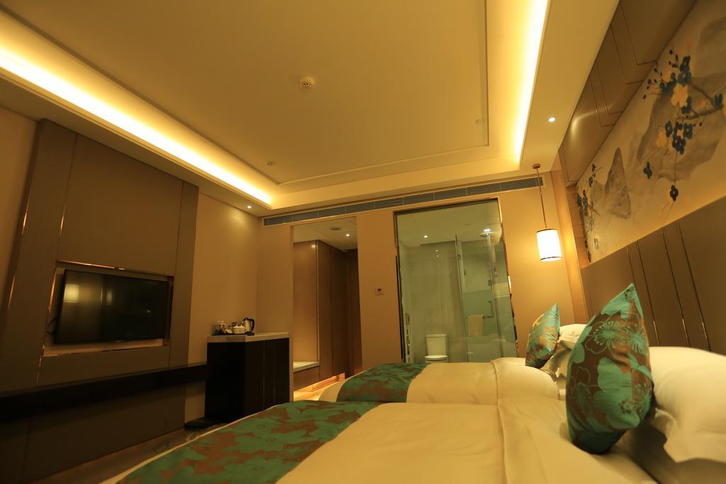 ホテル Ramada Yiyang Taojiang エクステリア 写真