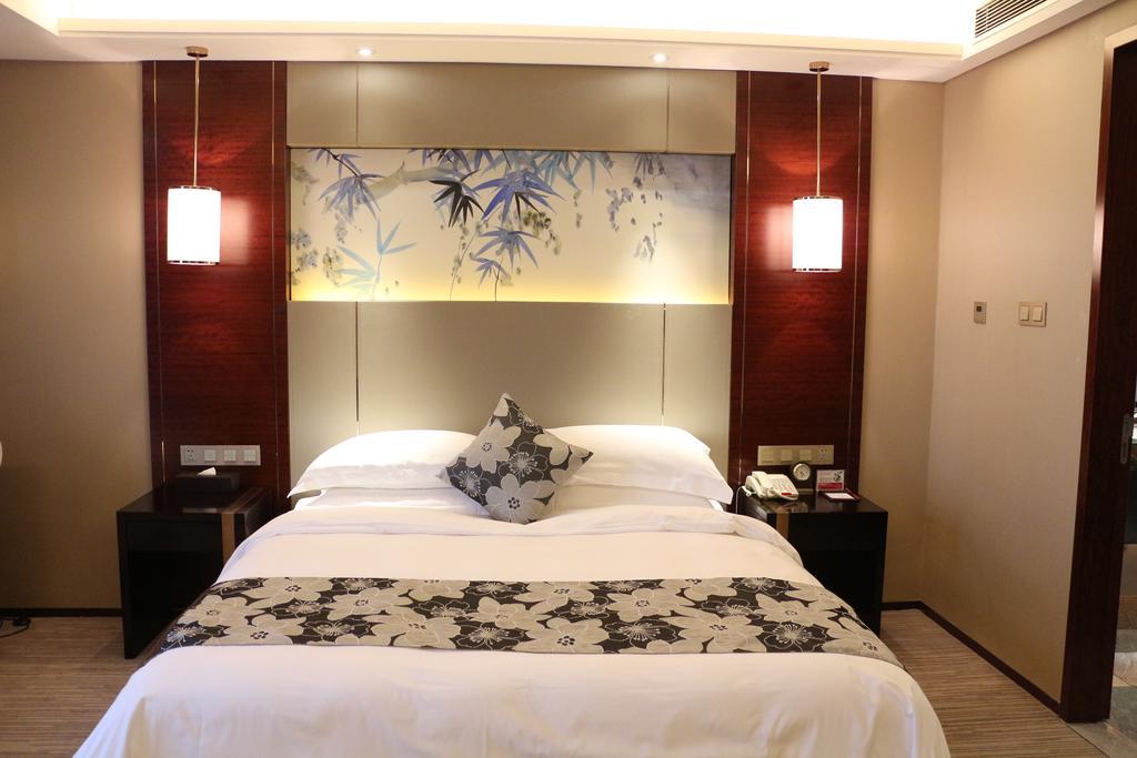 ホテル Ramada Yiyang Taojiang エクステリア 写真