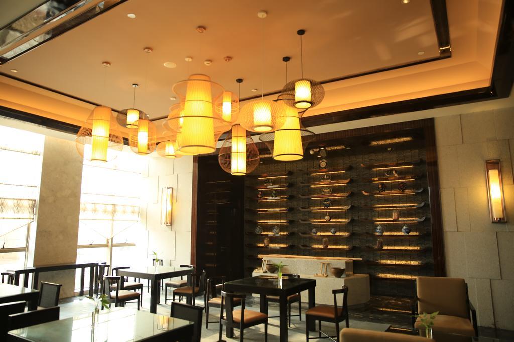 ホテル Ramada Yiyang Taojiang エクステリア 写真