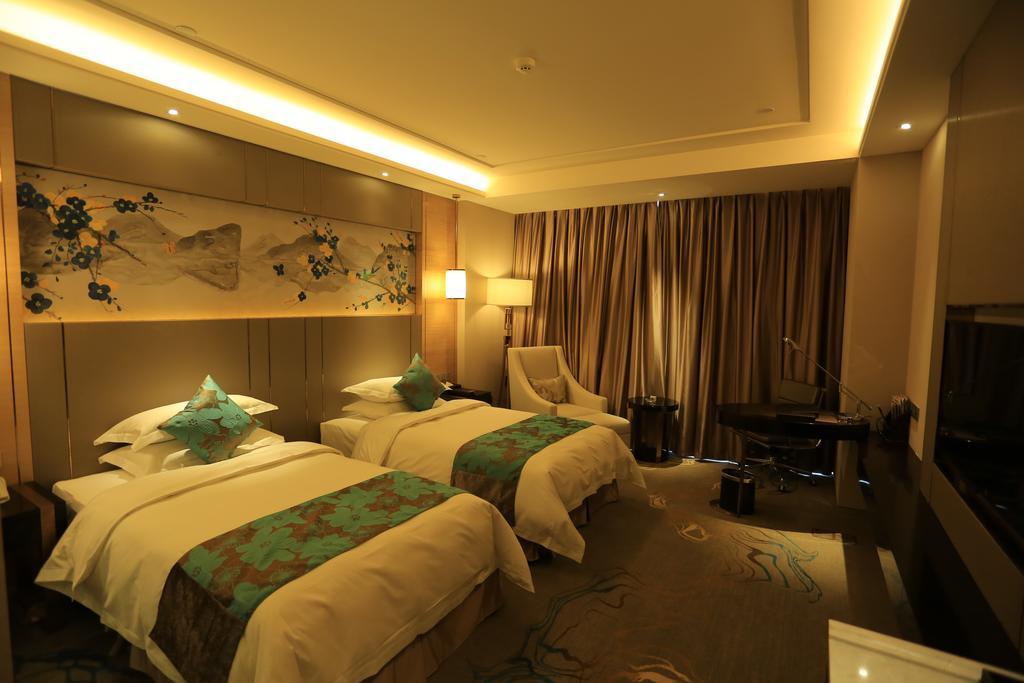 ホテル Ramada Yiyang Taojiang エクステリア 写真