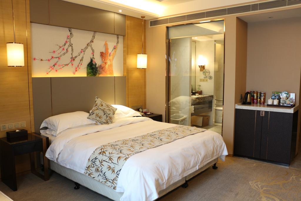 ホテル Ramada Yiyang Taojiang エクステリア 写真