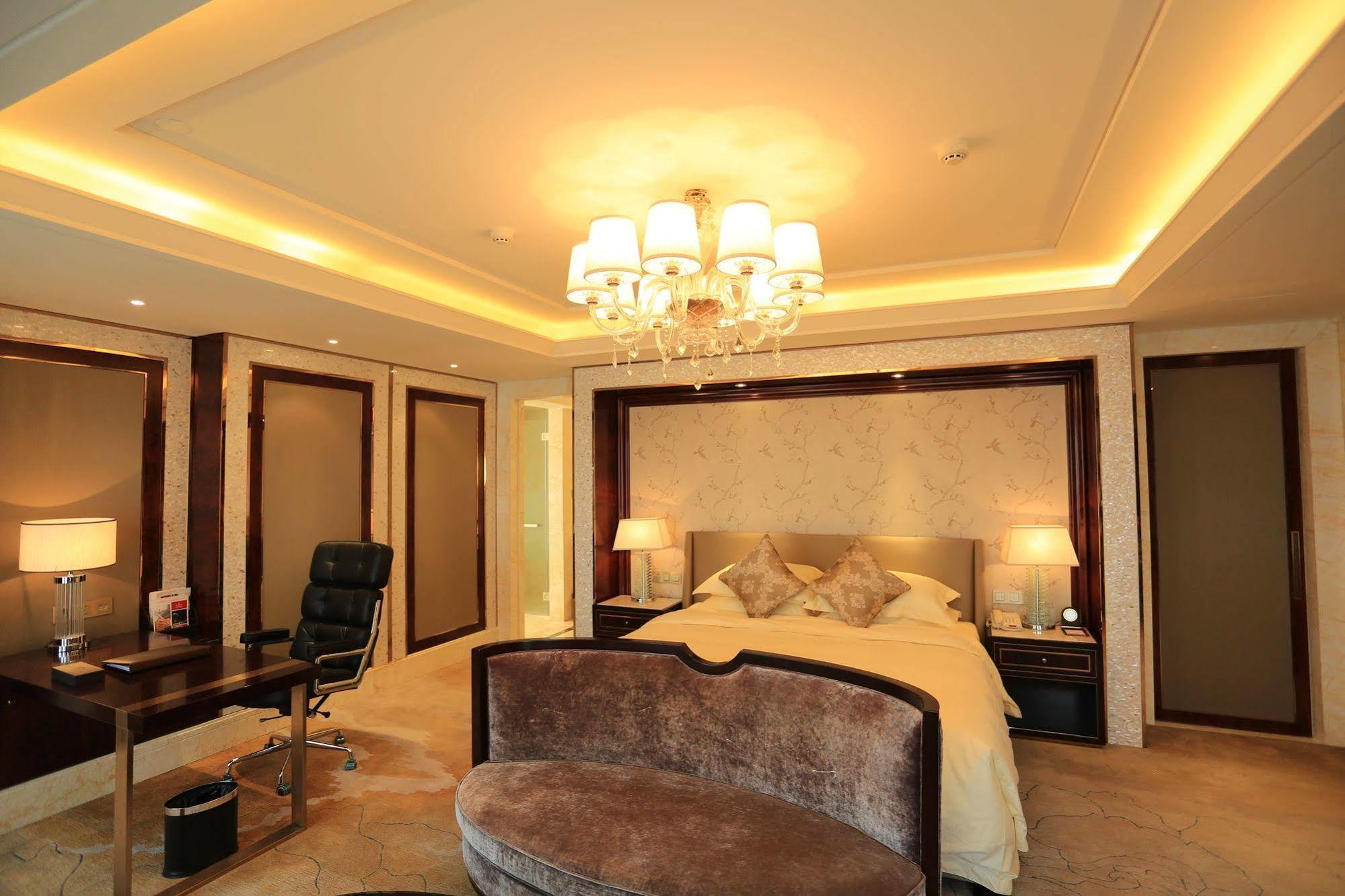 ホテル Ramada Yiyang Taojiang エクステリア 写真