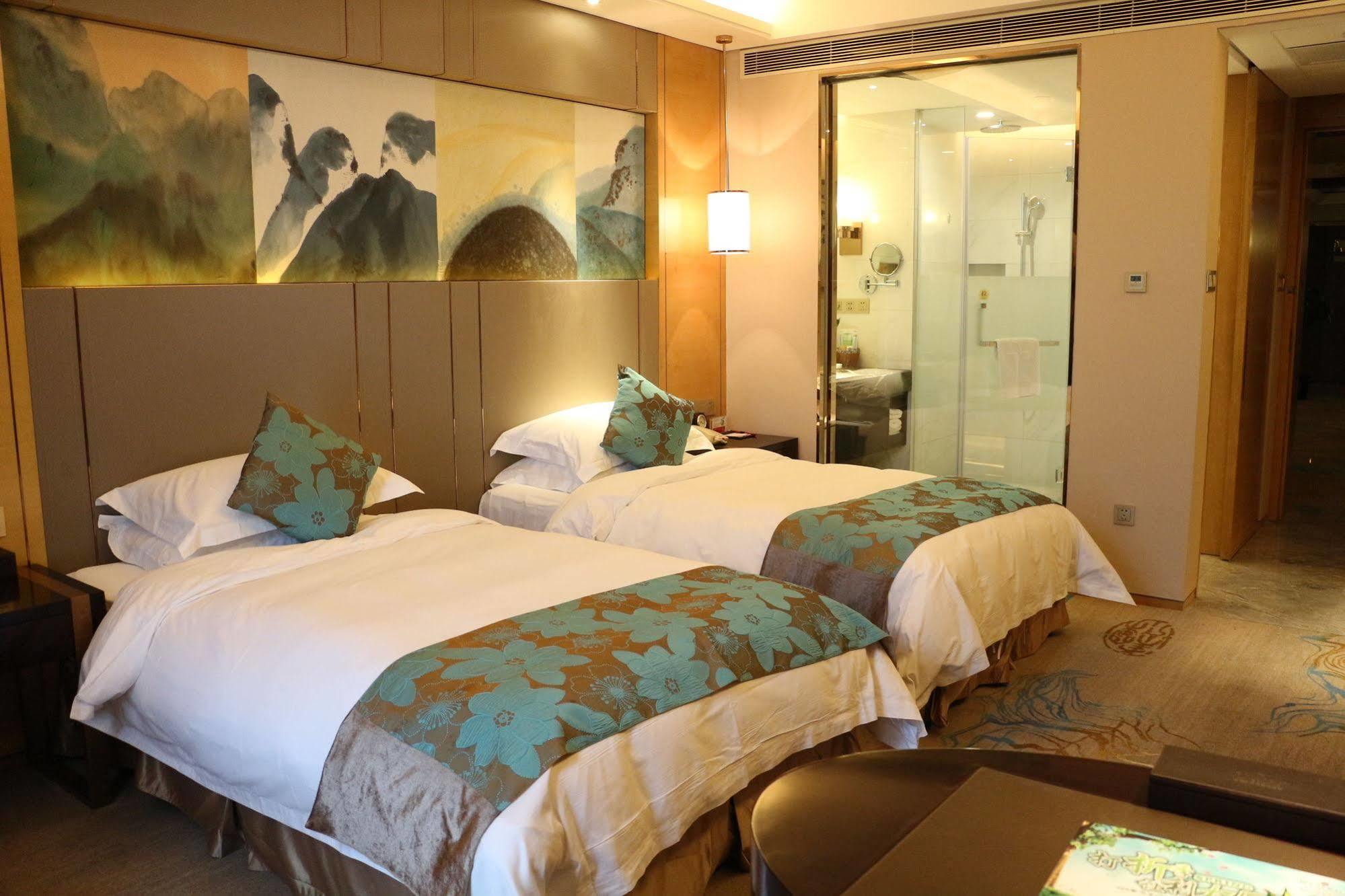 ホテル Ramada Yiyang Taojiang エクステリア 写真