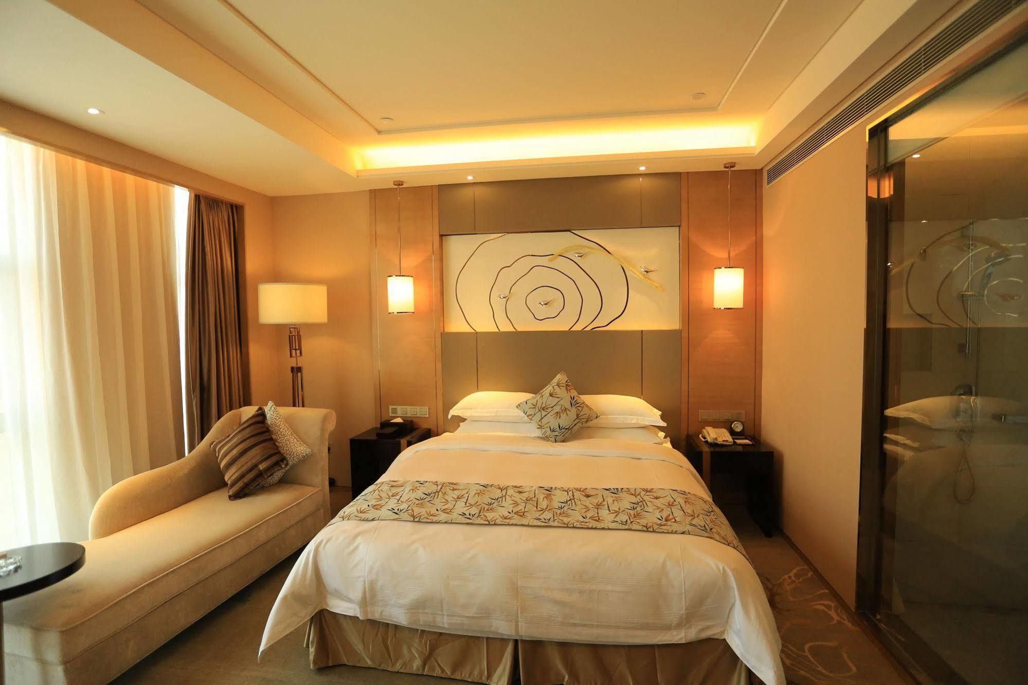 ホテル Ramada Yiyang Taojiang エクステリア 写真